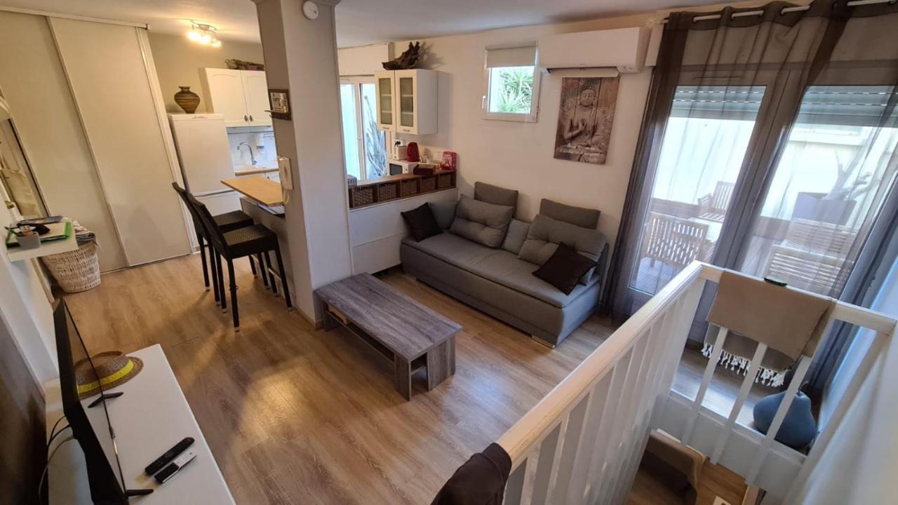 Appartement Atypique En Duplex Палава-ле-Фло Екстериор снимка
